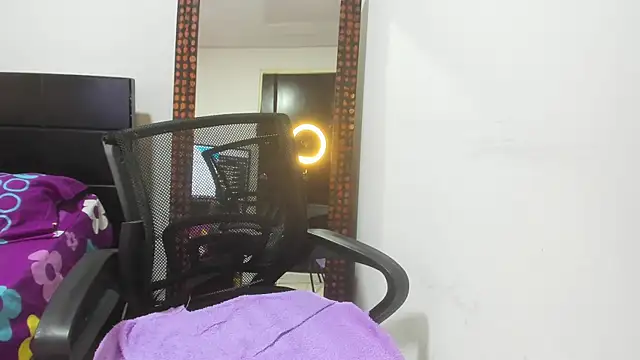 Karljensen33 online show from 01-18-25, 07:37