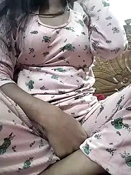 Cute-Lina online show from 12-19-24, 06:56