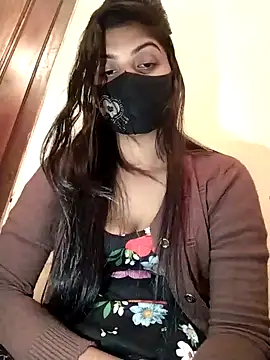 Cute-Lina online show from 12-20-24, 03:42