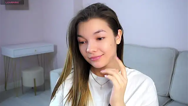 VeronaAppleberry online show from 02-17-26, 01:35