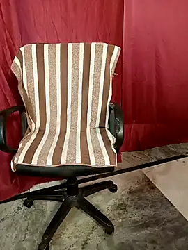 Snapshot of Stripy_Doll chatting on 10-27-25, 12:31 Stripy Doll online show from 10-27-25, 12:31