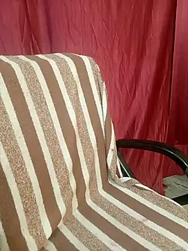 Snapshot of Stripy_Doll chatting on 11-01-25, 04:42 Stripy Doll online show from 11-01-25, 04:42