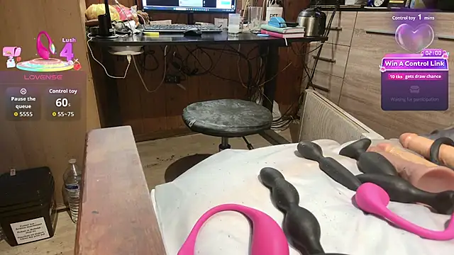 Snapshot of misteryman1956 chatting on 02-18-26, 08:21 misteryman1956 online show from 02-18-26, 08:21