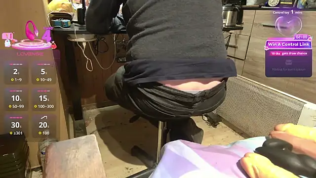 Snapshot of misteryman1956 chatting on 03-10-26, 06:57 misteryman1956 online show from 03-10-26, 06:57