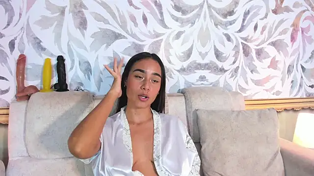 sheyla sweet18 online show from 12-15-24, 01:57