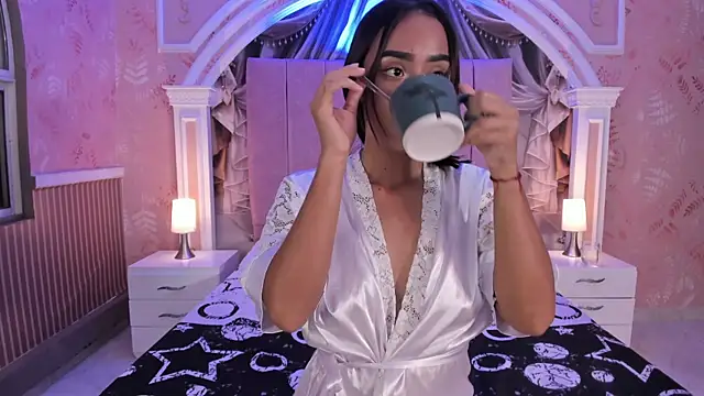 sheyla sweet18 online show from 12-18-24, 10:57