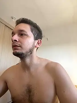 Snapshot of LabronsAd chatting on 12-13-24, 07:21 LabronsAd online show from 12-13-24, 07:21