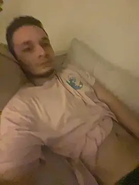 Snapshot of LabronsAd chatting on 12-29-24, 12:30 LabronsAd online show from 12-29-24, 12:30