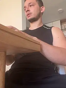 Snapshot of LabronsAd chatting on 01-14-25, 02:22 LabronsAd online show from 01-14-25, 02:22