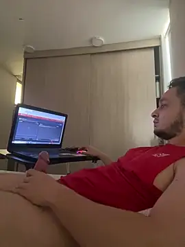 Snapshot of LabronsAd chatting on 01-27-25, 04:54 LabronsAd online show from 01-27-25, 04:54