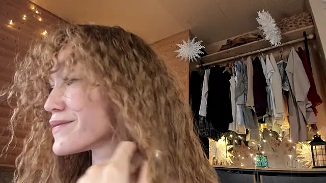 such juicee online show from 01-26-25, 03:25