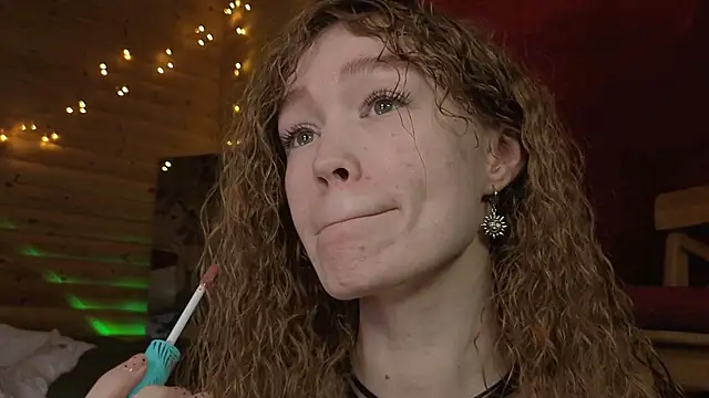 such juicee online show from 03-06-25, 06:16