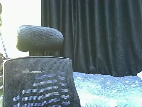 Horny-slut  online show from 10-23-25, 03:55