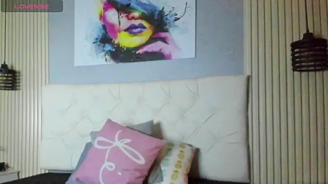 nicole  parker1 online show from 01-18-25, 11:54