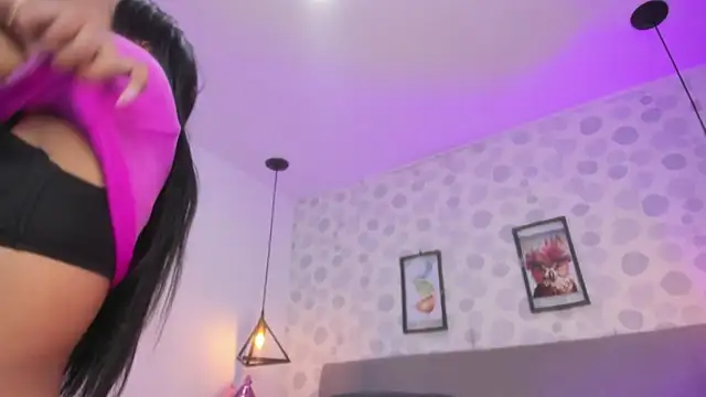 nicole  parker1 online show from 03-31-26, 05:35