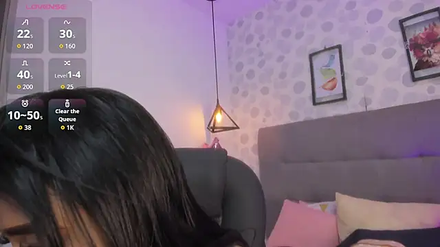 Snapshot of nicole__parker1 chatting on 04-18-26, 07:58 nicole parker1 online show from 04-18-26, 07:58