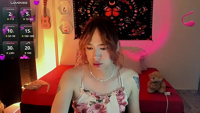 sophieMarshall01 online show from 09-15-25, 05:13