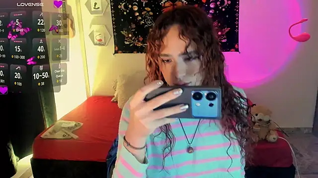 sophieMarshall01 online show from 09-16-25, 09:38