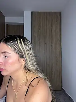 Issabela G1 online show from 01-02-25, 01:49