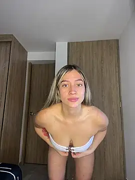 Issabela G1 online show from 01-14-25, 03:57