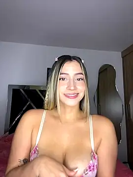 Issabela G1 online show from 09-18-25, 11:07