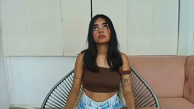 julieta aguilar1 online show from 01-06-25, 07:24