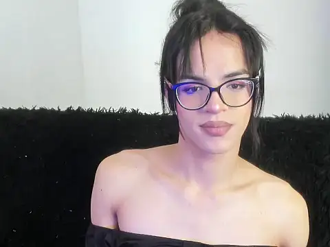 Snapshot of kerly_monroe chatting on 10-16-25, 08:21 kerly monroe online show from 10-16-25, 08:21