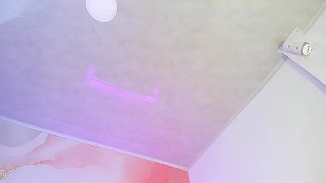 Snapshot of Bella__sweet chatting on 12-21-24, 06:55 Bella sweet online show from 12-21-24, 06:55