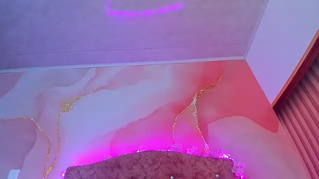 Snapshot of Bella__sweet chatting on 03-01-25, 07:04 Bella sweet online show from 03-01-25, 07:04