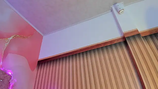 Snapshot of Bella__sweet chatting on 03-04-25, 07:01 Bella sweet online show from 03-04-25, 07:01