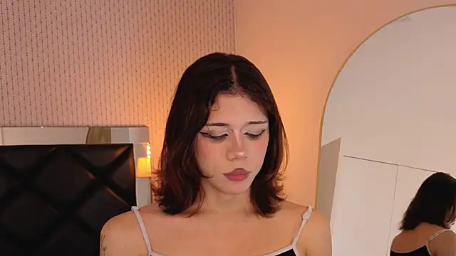 Snapshot of pixy_20 chatting on 10-04-25, 03:37 pixy 20 online show from 10-04-25, 03:37