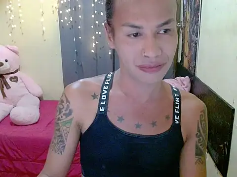 Snapshot of Indaypakay_ts chatting on 10-05-25, 09:56 Indaypakay ts online show from 10-05-25, 09:56