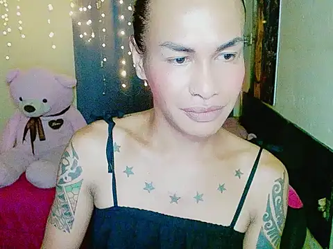 Snapshot of Indaypakay_ts chatting on 10-31-25, 08:21 Indaypakay ts online show from 10-31-25, 08:21