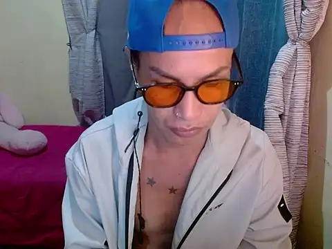 Snapshot of Indaypakay_ts chatting on 01-15-26, 12:04 Indaypakay ts online show from 01-15-26, 12:04