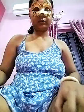 Snapshot of royaldoll-143 chatting on 10-29-25, 03:14 royaldoll-143 online show from 10-29-25, 03:14