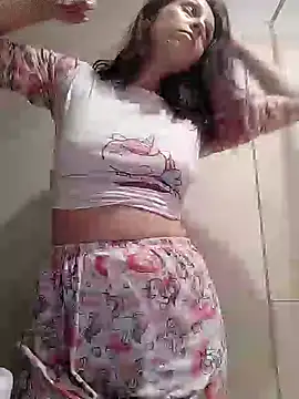 Snapshot of Nami_sunny chatting on 01-12-25, 07:53 Nami sunny online show from 01-12-25, 07:53