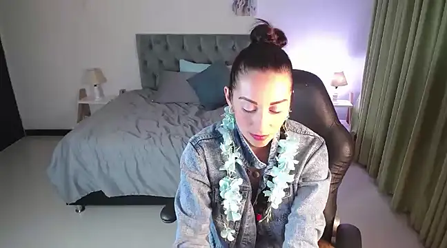 Snapshot of Nami_sunny chatting on 01-17-25, 12:42 Nami sunny online show from 01-17-25, 12:42