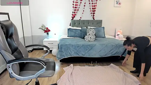 Snapshot of Nami_sunny chatting on 02-20-25, 05:44 Nami sunny online show from 02-20-25, 05:44