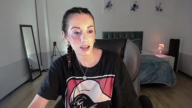 Snapshot of Nami_sunny chatting on 03-09-25, 02:18 Nami sunny online show from 03-09-25, 02:18