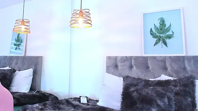 Snapshot of Nami_sunny chatting on 09-15-25, 06:41 Nami sunny online show from 09-15-25, 06:41