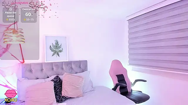 Snapshot of Nami_sunny chatting on 10-09-25, 07:01 Nami sunny online show from 10-09-25, 07:01