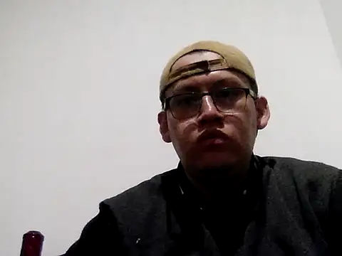 Snapshot of Alejandro_120600 chatting on 08-02-26, 06:34 Alejandro 120600 online show from 08-02-26, 06:34
