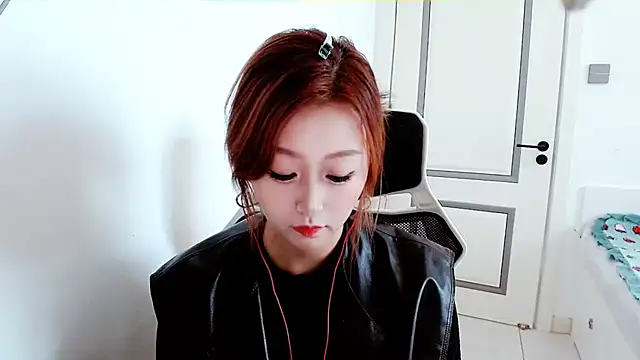 zhenzhen999 online show from 10-29-25, 05:10