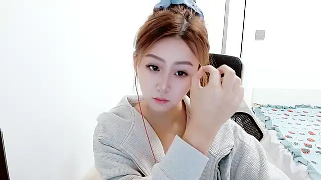 zhenzhen999 online show from 11-06-25, 04:08