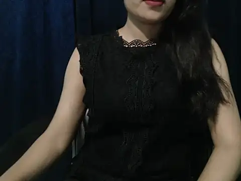 Snapshot of Yashi chatting on 04-17-26, 04:32 Yashi online show from 04-17-26, 04:32