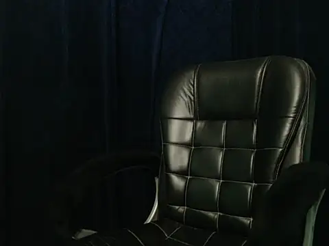 Snapshot of Yashi chatting on 04-28-26, 03:06 Yashi online show from 04-28-26, 03:06