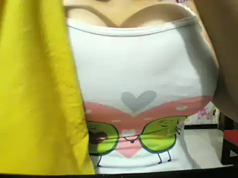 Snapshot of Evelynnsexx chatting on 03-01-25, 12:12 Evelynnsexx online show from 03-01-25, 12:12