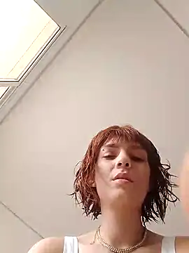 spacegirlll online show from 12-24-24, 03:16