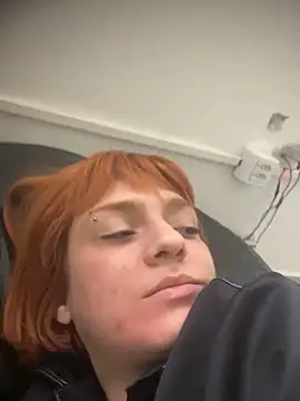 spacegirlll online show from 09-26-25, 04:55