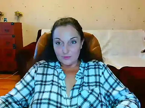 Snapshot of Alice3694 chatting on 10-19-25, 06:58 Alice3694 online show from 10-19-25, 06:58